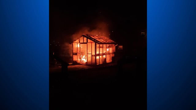 mckees-rocks-greenhouse-fire.jpg 