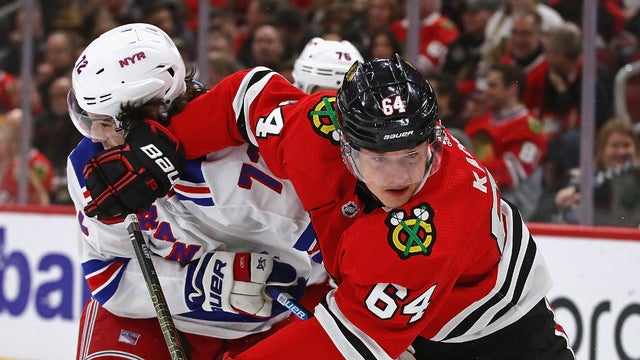 Blackhawks_Rangers_GettyImages-1207406370.jpg