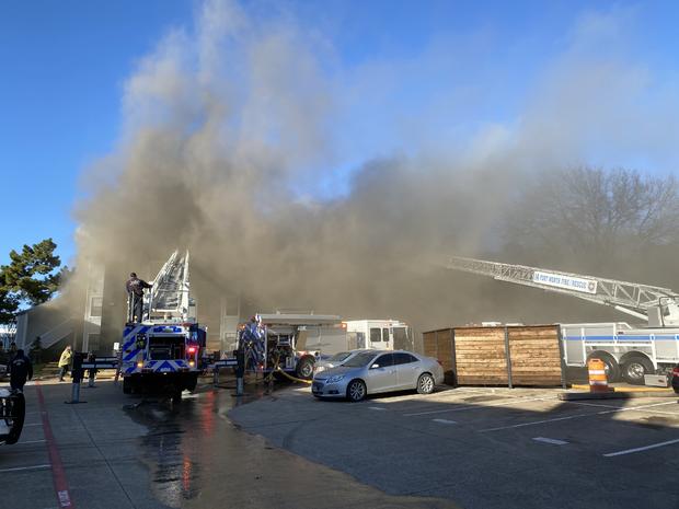 Apartment fire in Fort Worth 