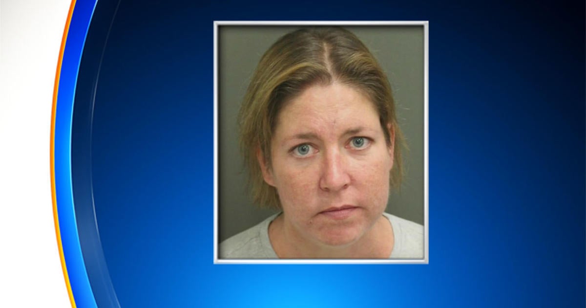 Florida Woman Accused Of Zipping Boyfriend Up In Suitcase, Leaving Him ...