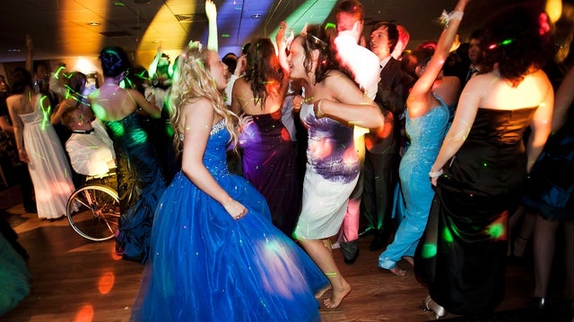 highschooldance-1.jpg 