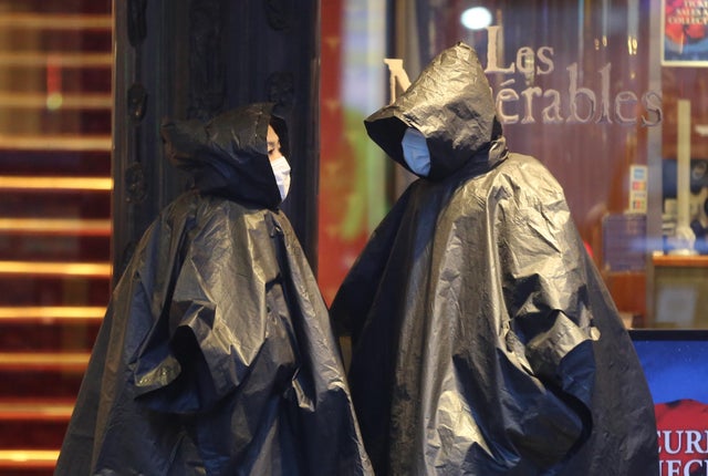 First person dies due to coronavirus in UK 