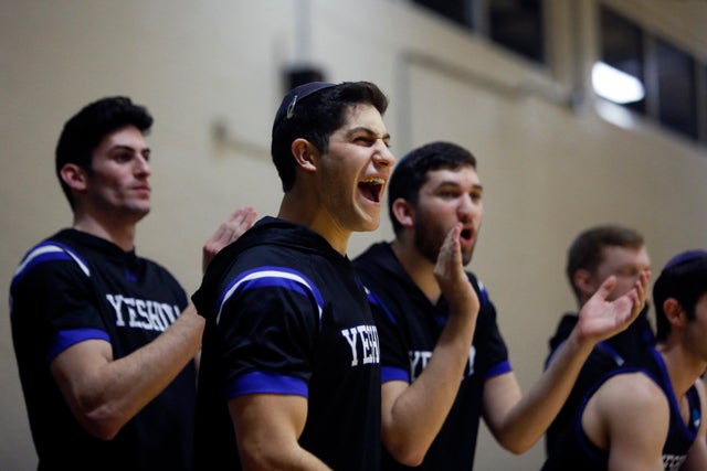 Yeshiva Basketball Advances 