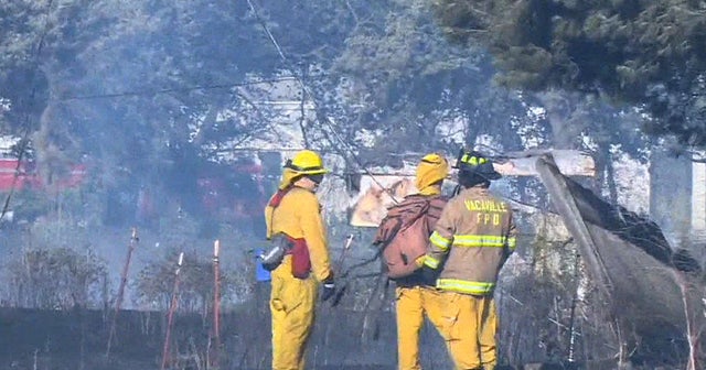Brush fire destroys homes in Northern California - CBS News