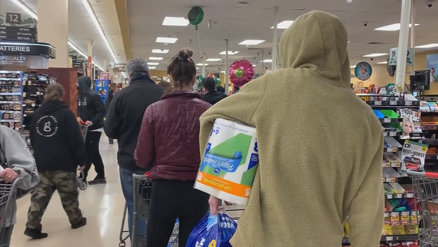 COVID-19_ GROCERY STORE MANIA 6SOTVO.transfer_frame_928