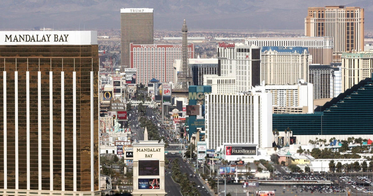 Coronavirus Closes Vegas' McCarran Airport Tower After Air Traffic ...