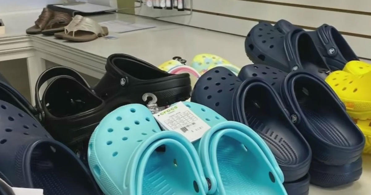 Coronavirus Update: New Jersey Hospital Puts Out Plea For Medical Supplies  -- And Crocs - CBS New York