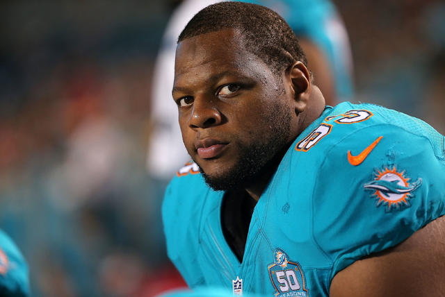 Former Lion Ndamukong Suh Re-Signs With Bucs - CBS Detroit