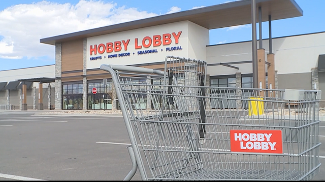 53VO_HOBBY-LOBBY-CLOSINGS_frame_536.png 