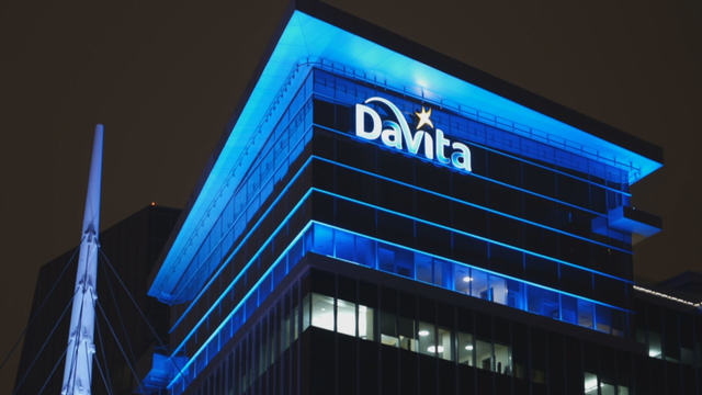 DAVITA-TURNS-BLUE-6VO_frame_318.png 