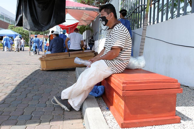Coronavirus Continues To Overwhelm Guayaquil 