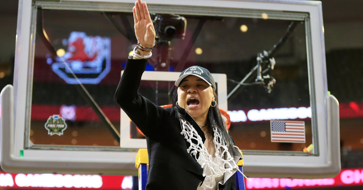 Sources: Philly's Dawn Staley To Coach US Women's Olympic Hoops Team - CBS  Philadelphia