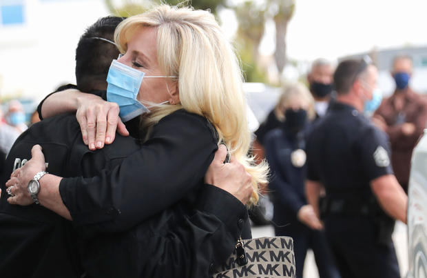 LA Police Detective Released From Hospital After Long Battle With COVID-19 