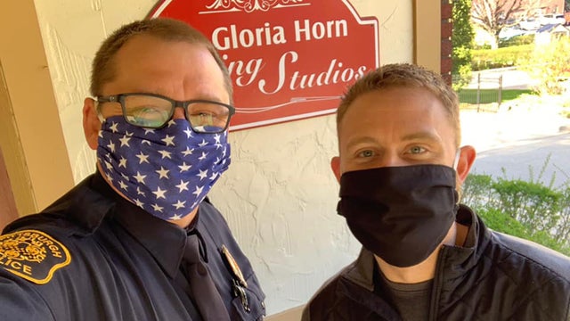 police-masks-gloria-horn.jpg 