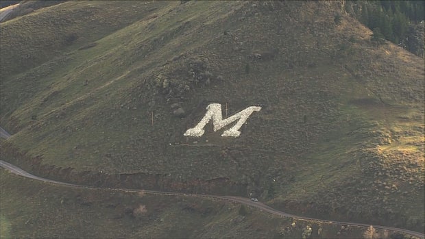 MINES GLOWING M 6VO.Consolidated.01_frame_73 