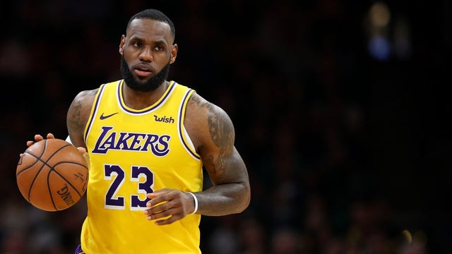 lebron-james-lakers-1.jpg 