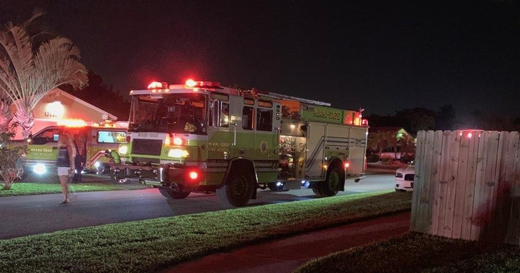 SW Dade Family Safe After Overnight House Fire - CBS Miami