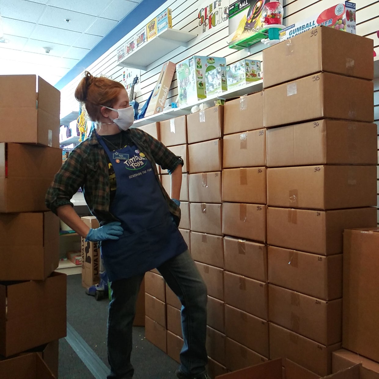 David & Laura Merage Foundation Donates Toys To Children Of Denver ...