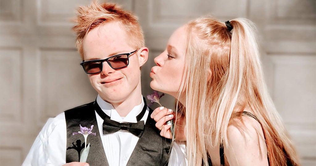 When Her School Canceled Prom, This Girl Held One At Home And Took Her ...