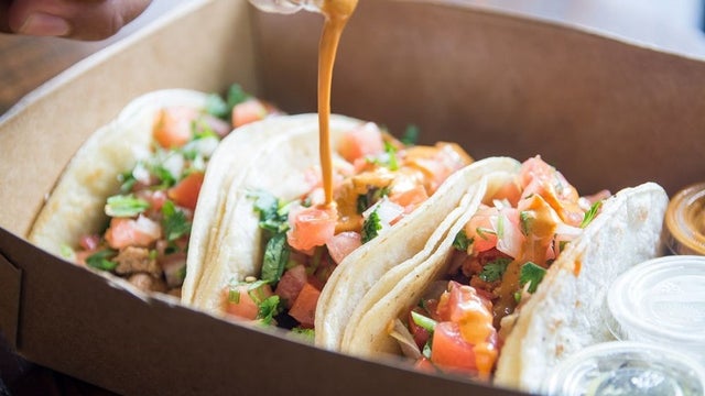 Ruben_s-tacos.jpg 