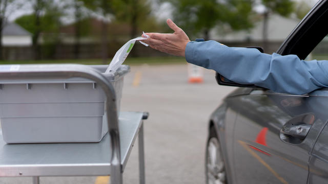 testing-site-close-up-of-drop-box.jpg 