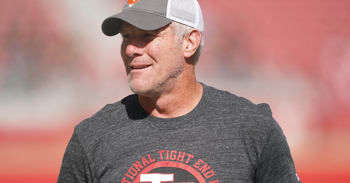 Brett Favre denies wrongdoing in Mississippi welfare fraud case