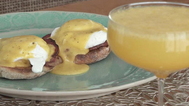 bobby-flay-eggs-benedict-mimosa-promo.jpg 