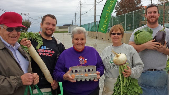Balto.-Co.-Farmers-MKT-Bounty-2.jpg 