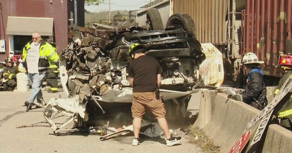 Train Demolishes Van After Crash In Cheswick CBS Pittsburgh