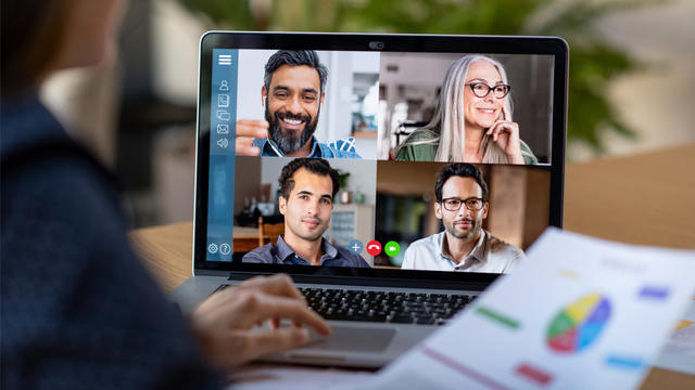 Remote_Meeting_Working_shutterstock_1676998309.jpg 