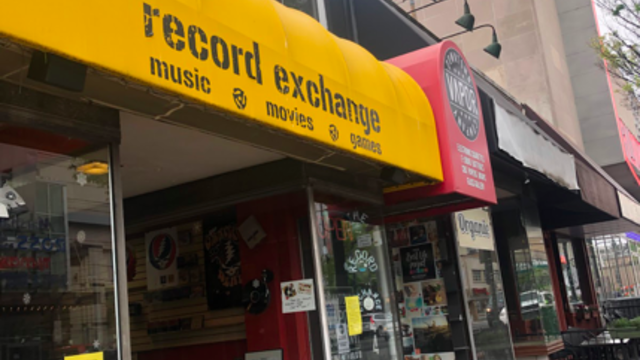 Record-Exchange_Photo.png 