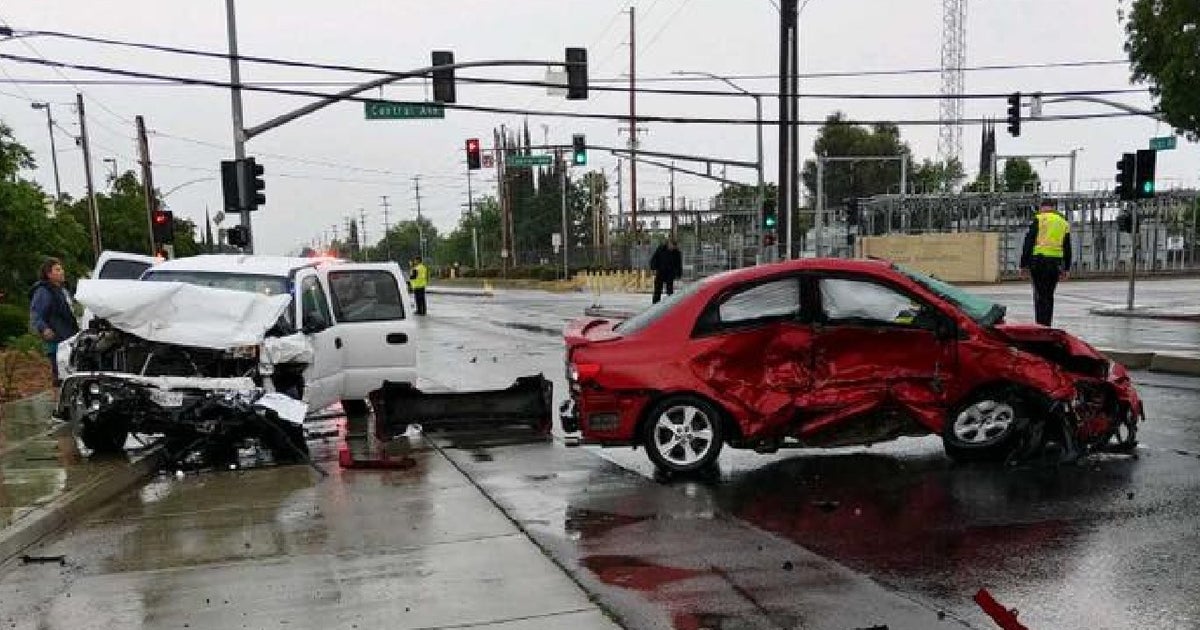 1 Dead In Ceres After Driver Goes Over Center Divider, Crashes Into