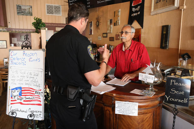 Arizona reopens: Some businesses flout the stay-at-home order 