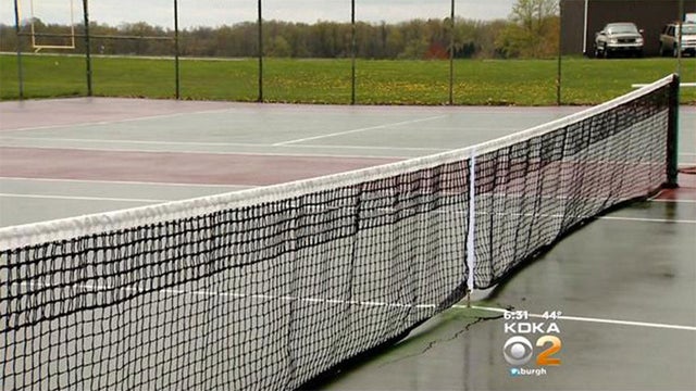 tennis-court.jpg 