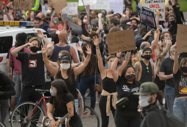 capitol-protests-4-1.png 