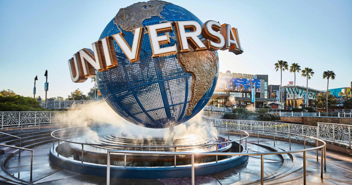 What's behind the summer slump at Disney World and Universal Orlando