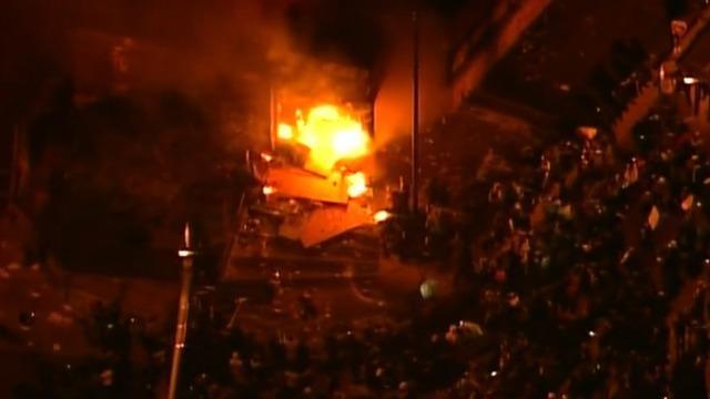 cbsn-fusion-minneapolis-police-station-on-fire-as-protests-grow-over-george-floyds-death-thumbnail-491902-640x360.jpg 