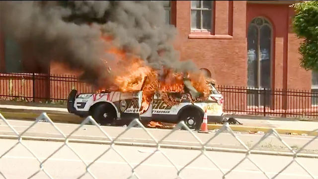 police-cruiser-fire-george-floyd-pittsburgh.jpg 