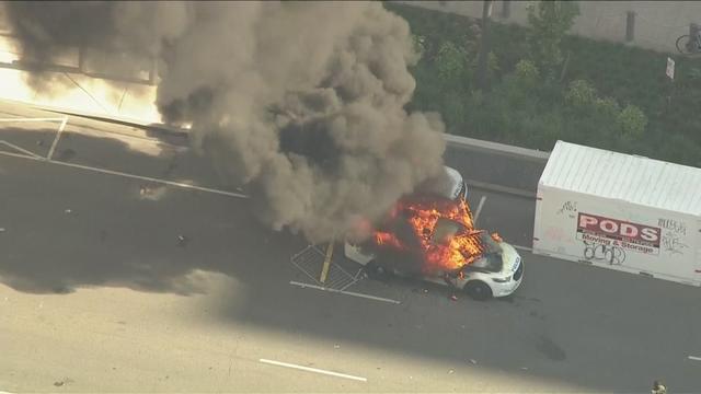 police-car-fire.jpg 