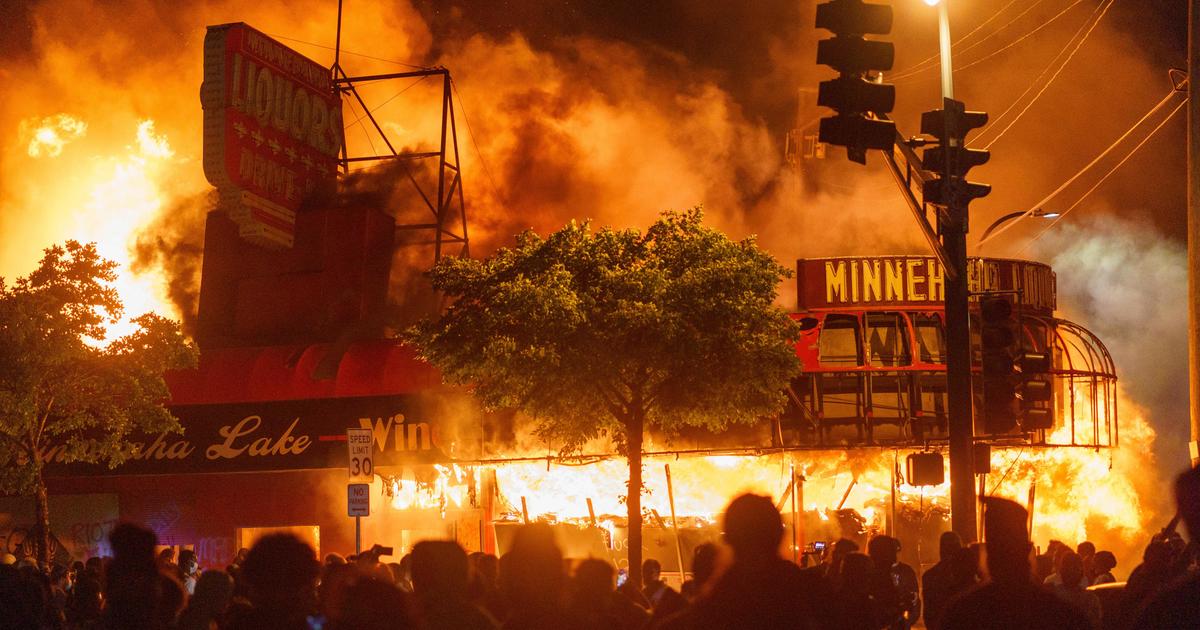 Unrest Destroys Minneapolis' Landmark Street Of Diversity, Lake Street -  CBS Minnesota