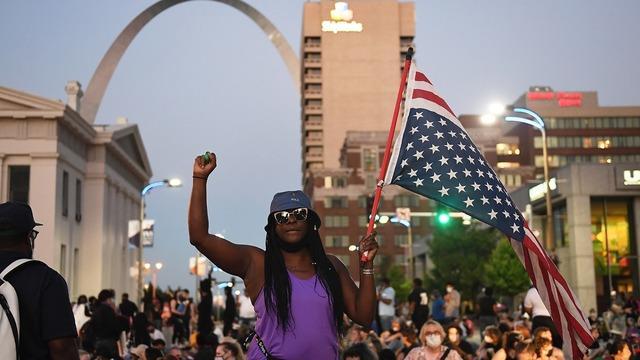 cbsn-fusion-protests-reforming-the-justice-system-to-stop-police-killings-thumbnail-493459-640x360.jpg 