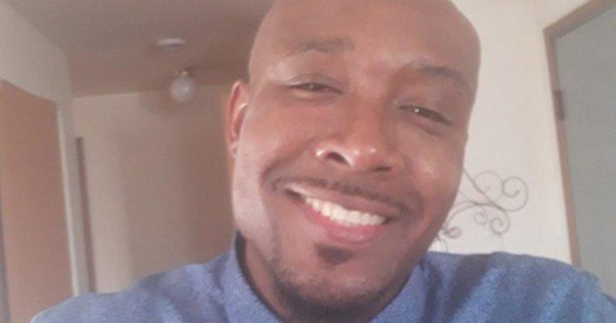 Чернокожият мъж, задушен и шокиран от полицаи, „създаде собствената си смърт“, твърди адвокат на процеса