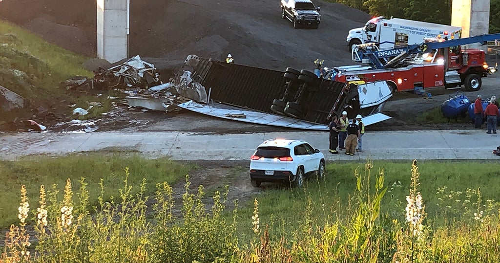 Driver Of Tractor Trailer Dies In Crash Along I-70 In Washington County ...