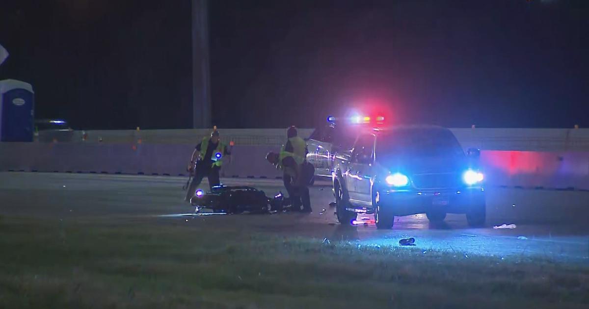 Police Investigating After Arlington Motorcycle Crash Leaves 1 Dead 1