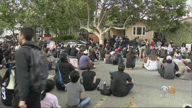 san-jose-sit-in.jpg 