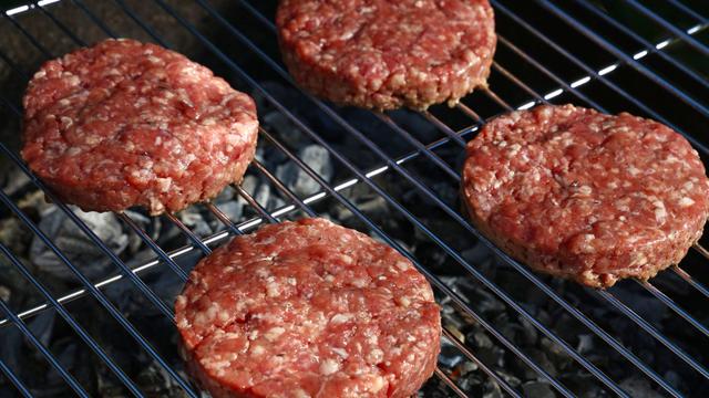 raw-ground-beef-patties.jpg 