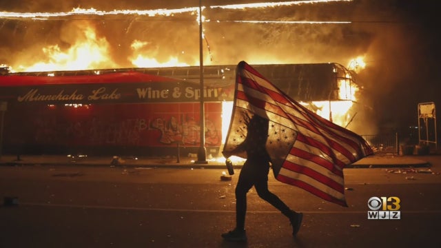 upside-down-flag-photo.jpg 