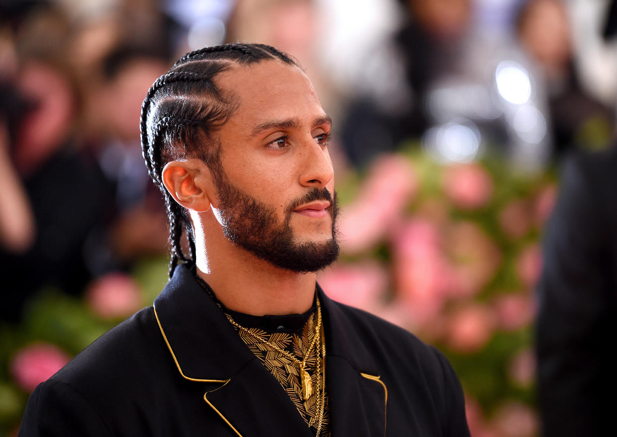 Colin Kaepernick Calls To Abolish Police And Prisons In New Essay Cbs News 