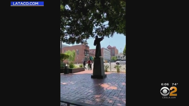 Junipero-serra-statue-2.png 