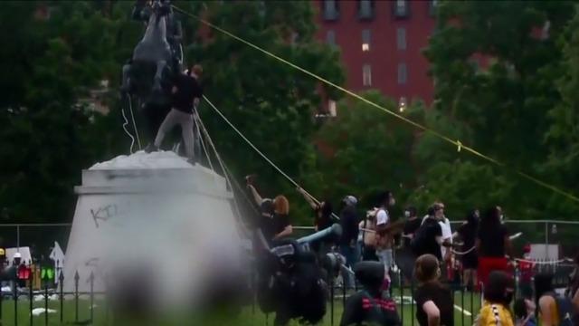 cbsn-fusion-protesters-clash-with-dc-police-as-they-attempt-to-topple-statue-of-andrew-jackson-thumbnail-503728.jpg 